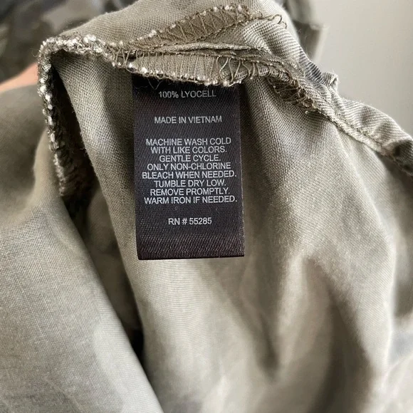 Express camo button down - Picture 6 of 6